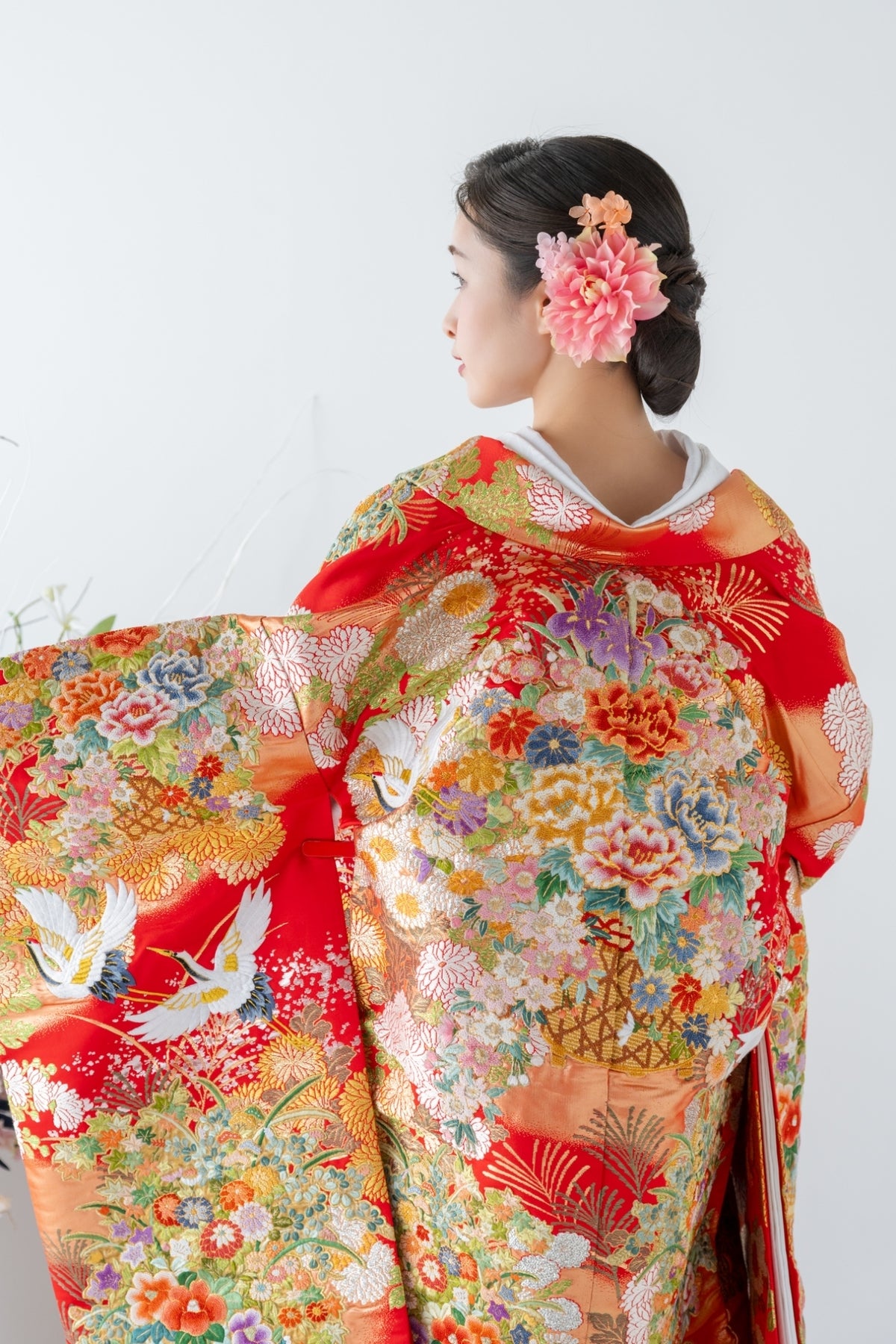 色打掛レンタル フルセット 赤地金彩草花刺繍文 032